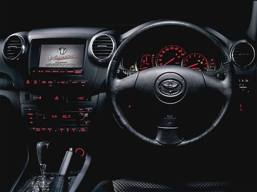 Торпедо Toyota Verossa 2001 года  (фото 15 из 16)